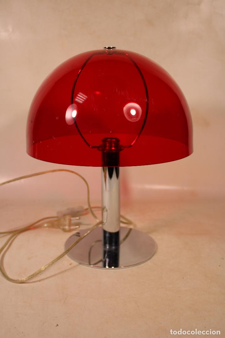 Vintage: lampara de metacrilato rojo - Foto 1