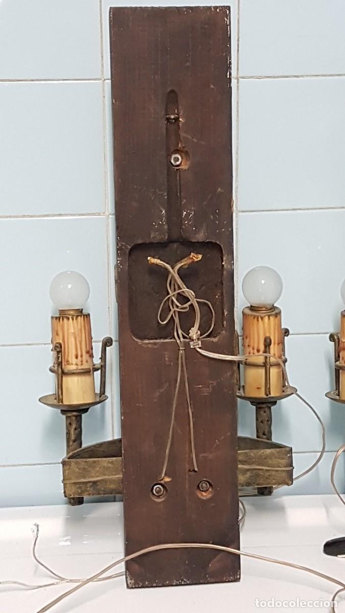 Vintage: PPAREJA APLIQUES DE PARED HIERRO Y MADERA FUNCIONAN - Foto 4