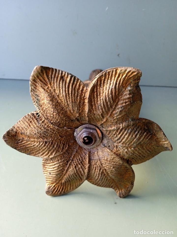 Vintage: PIE DE LAMPARITA DE BRONCE O LATON - Foto 4