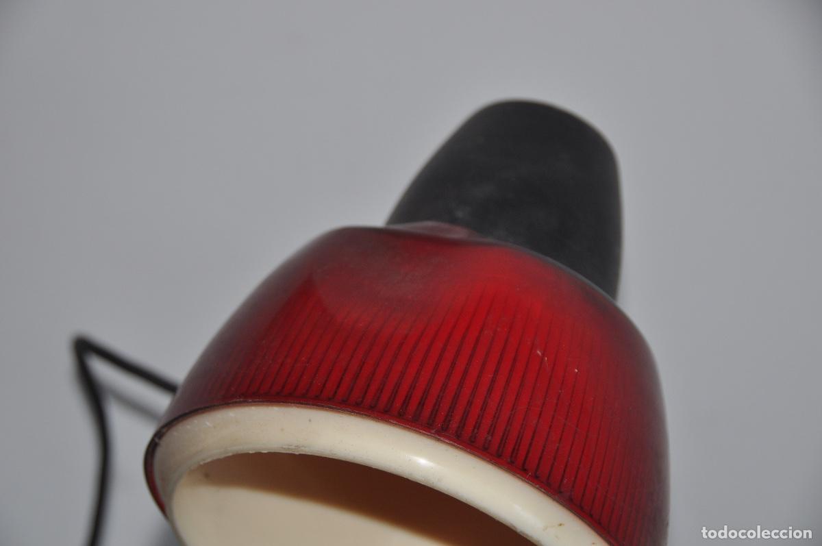Vintage: Flexo plastico rojo y blanco para restaurar - Foto 6