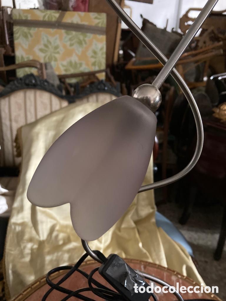 Vintage: LAMPARA DE MESA EN ACERO Y CRISTAL - Foto 3