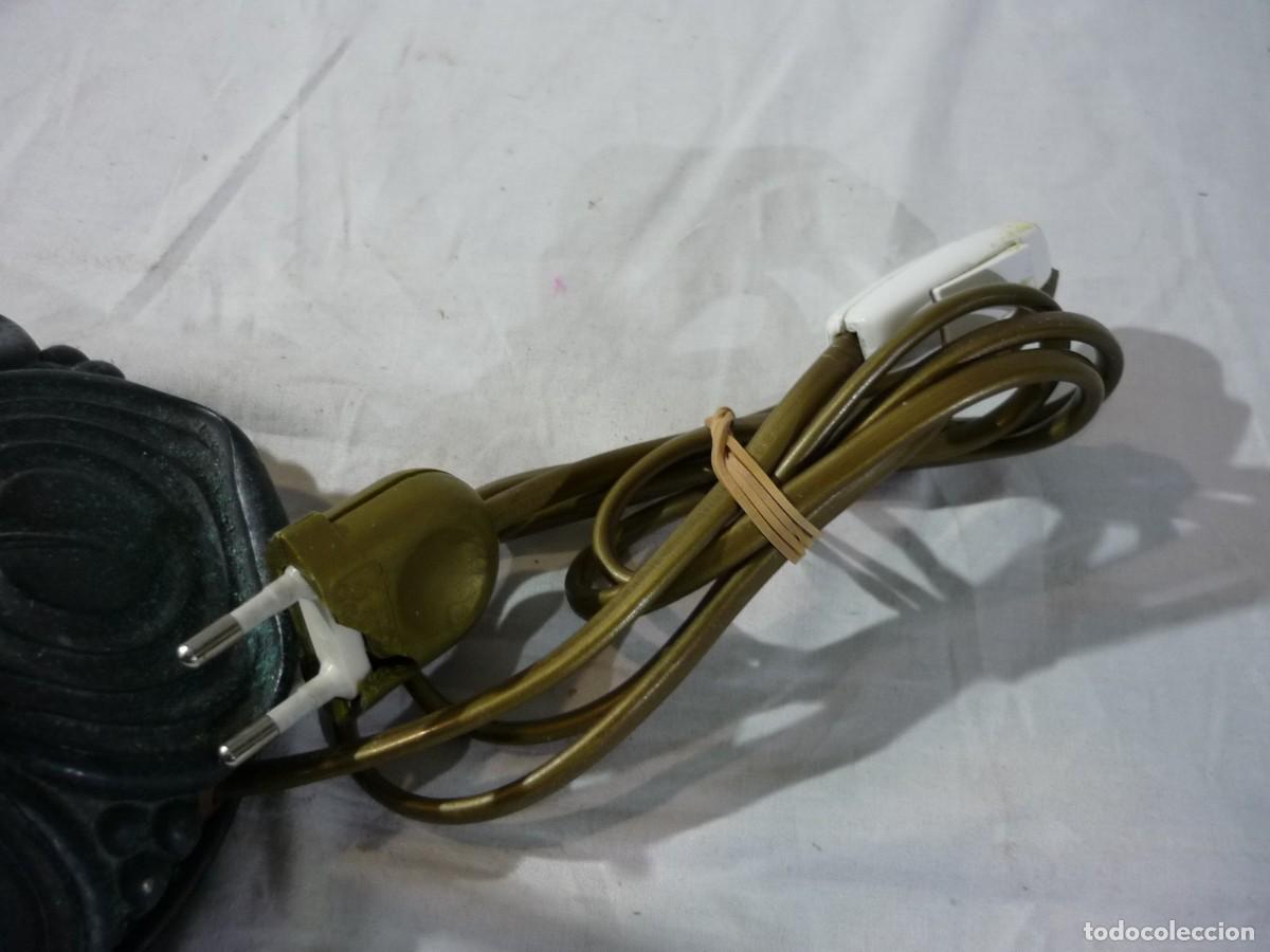 Vintage: L&aacute;mpara de sobremesa en chapa de hierro, funcionando - Foto 12