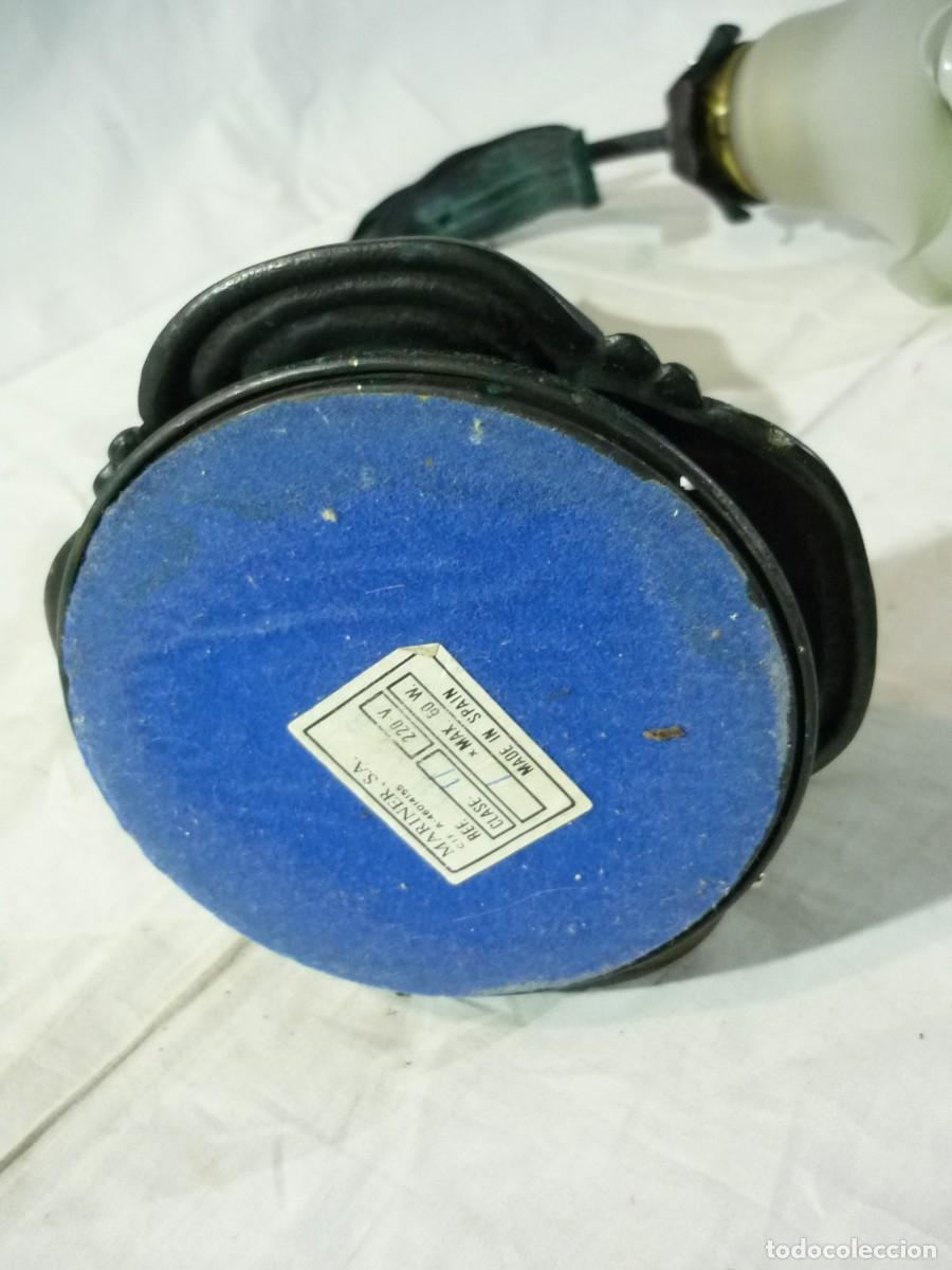 Vintage: L&aacute;mpara de sobremesa en chapa de hierro, funcionando - Foto 13