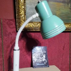 Vintage: FLEXO LAMPARA VINTAGE DE SOBREMESA COLOR VERDE - ETIQUETA COMERCIAL CALIOPE - FUNCIONA - 1820 GRAMOS