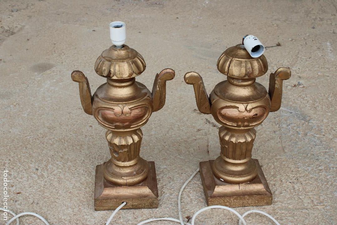 Vintage: pareja de lamparas de madera dorada - Foto 1