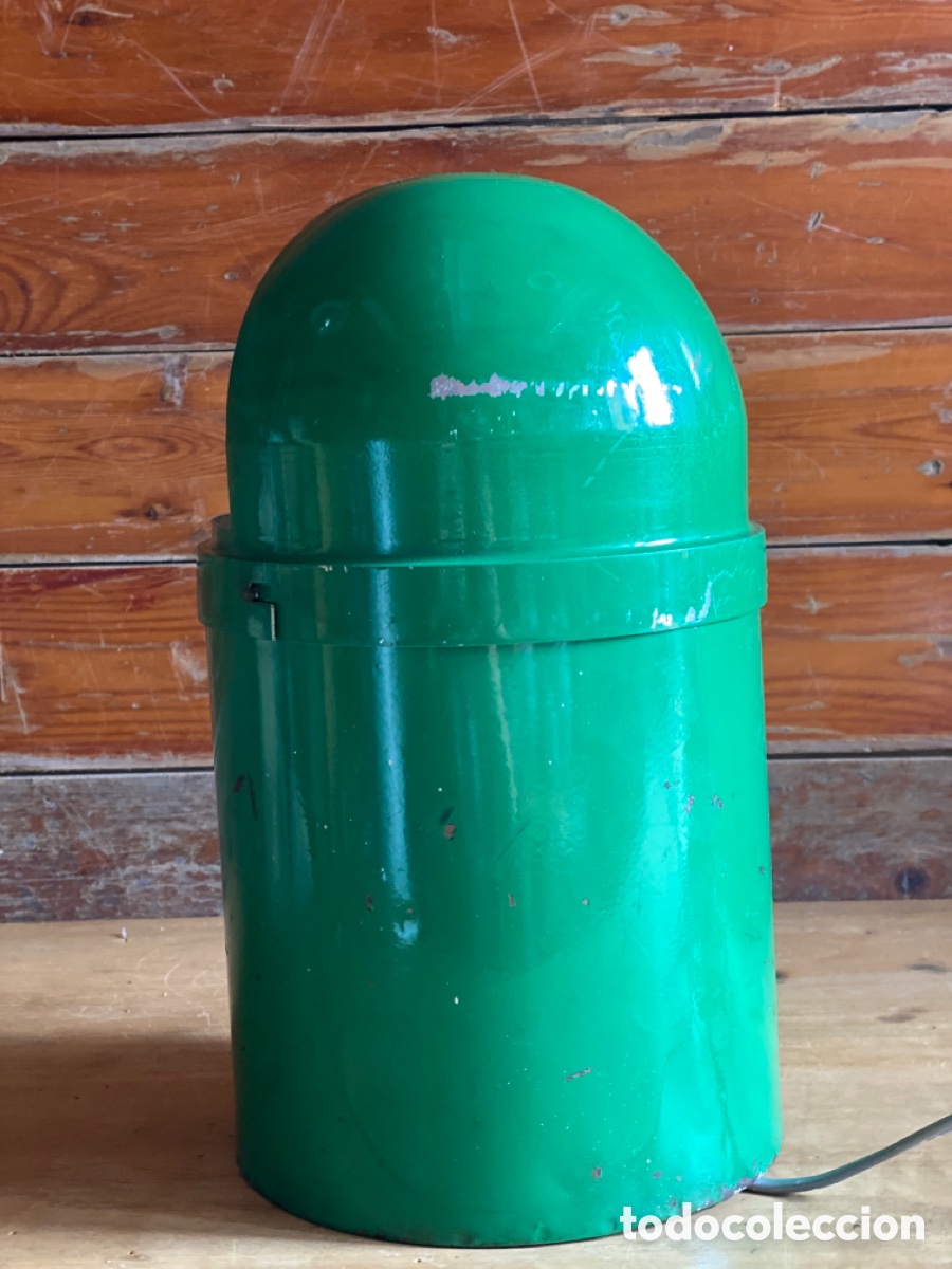 Vintage: L&aacute;mpara de mesa industrial lacada verde - Foto 11
