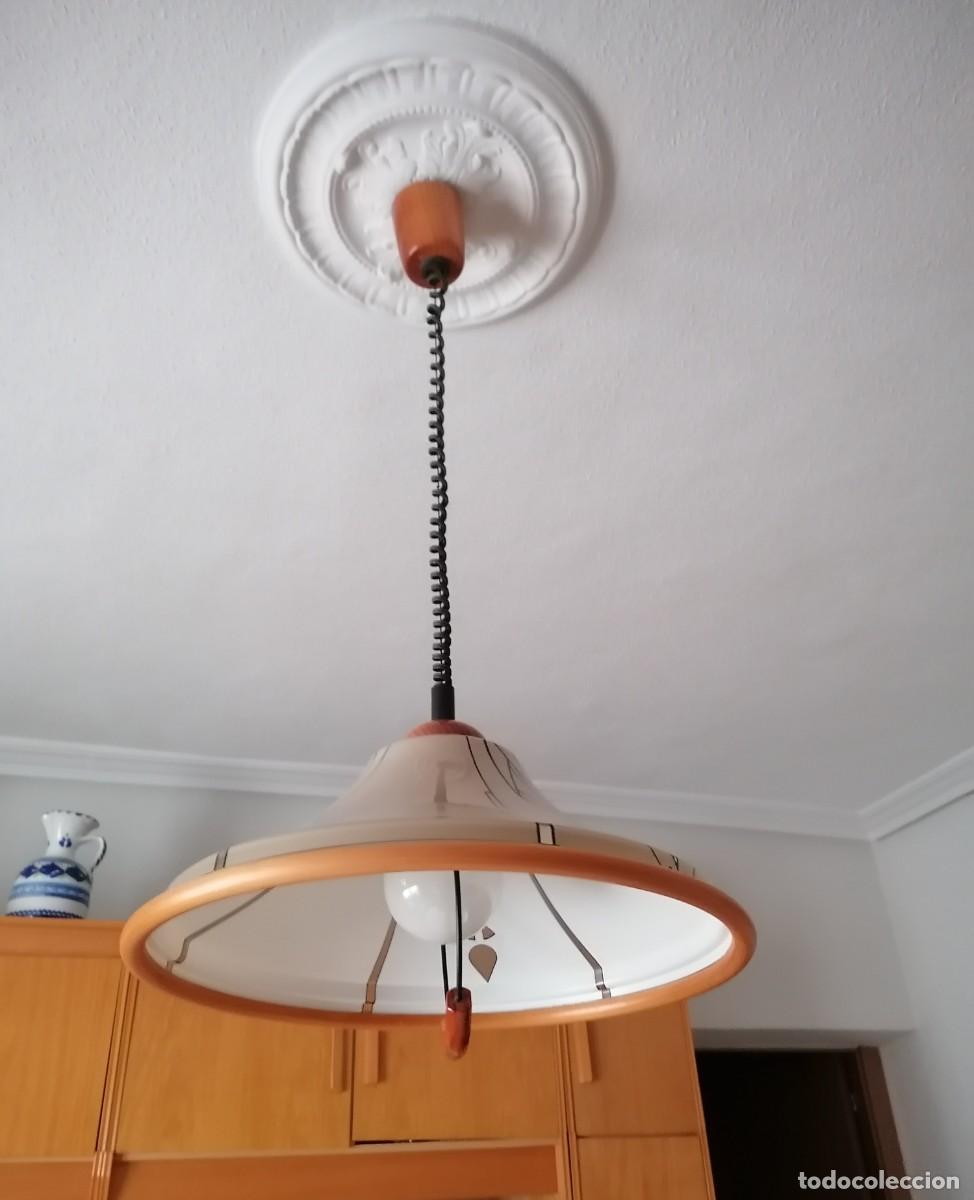 Vintage: L&aacute;mpara sube y baja de madera, vintage - Foto 6