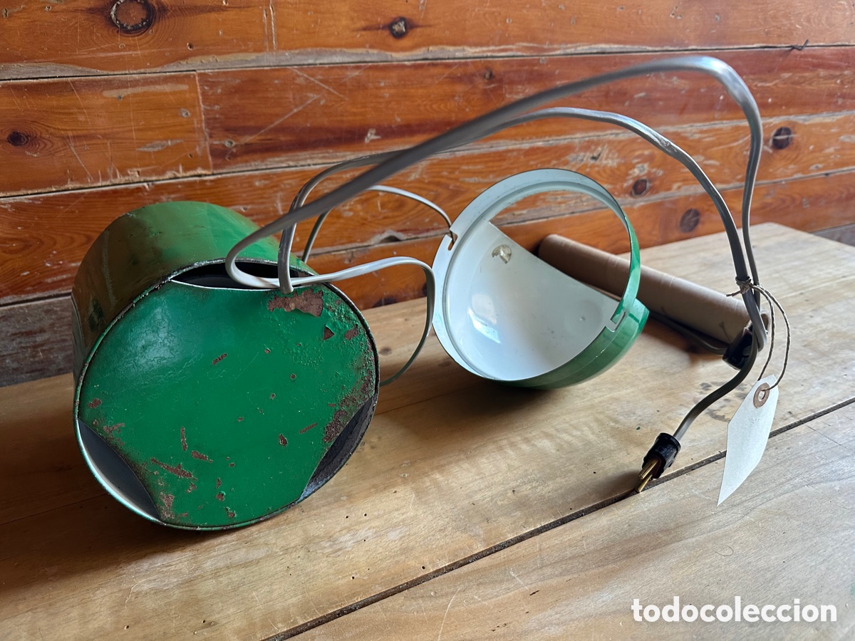 Vintage: L&aacute;mpara de mesa industrial lacada verde - Foto 23