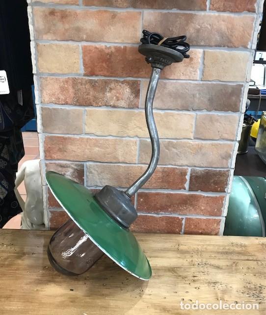 Vintage: L&aacute;mpara de pared industrial con brazo de cisne - Foto 1