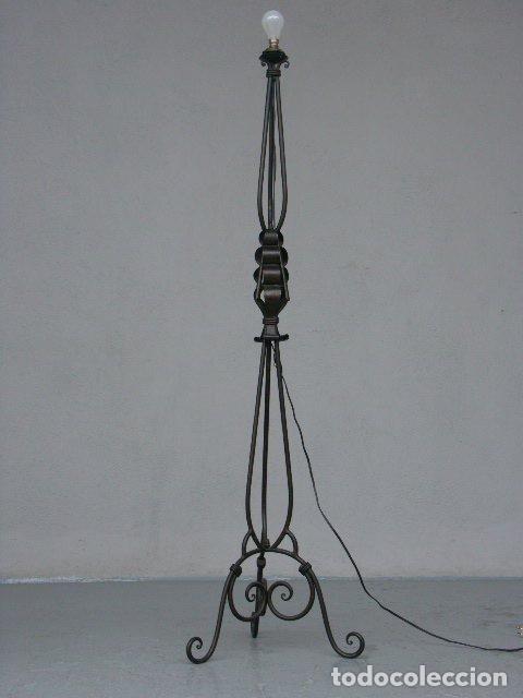 Vintage: Pied de lampe en fer forg&eacute; - Foto 1