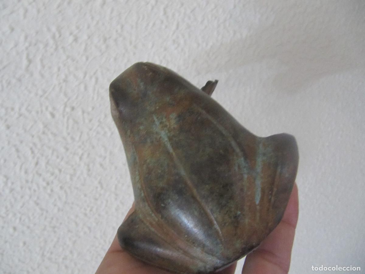 Vintage: Rana candelabro de bronce - Foto 10