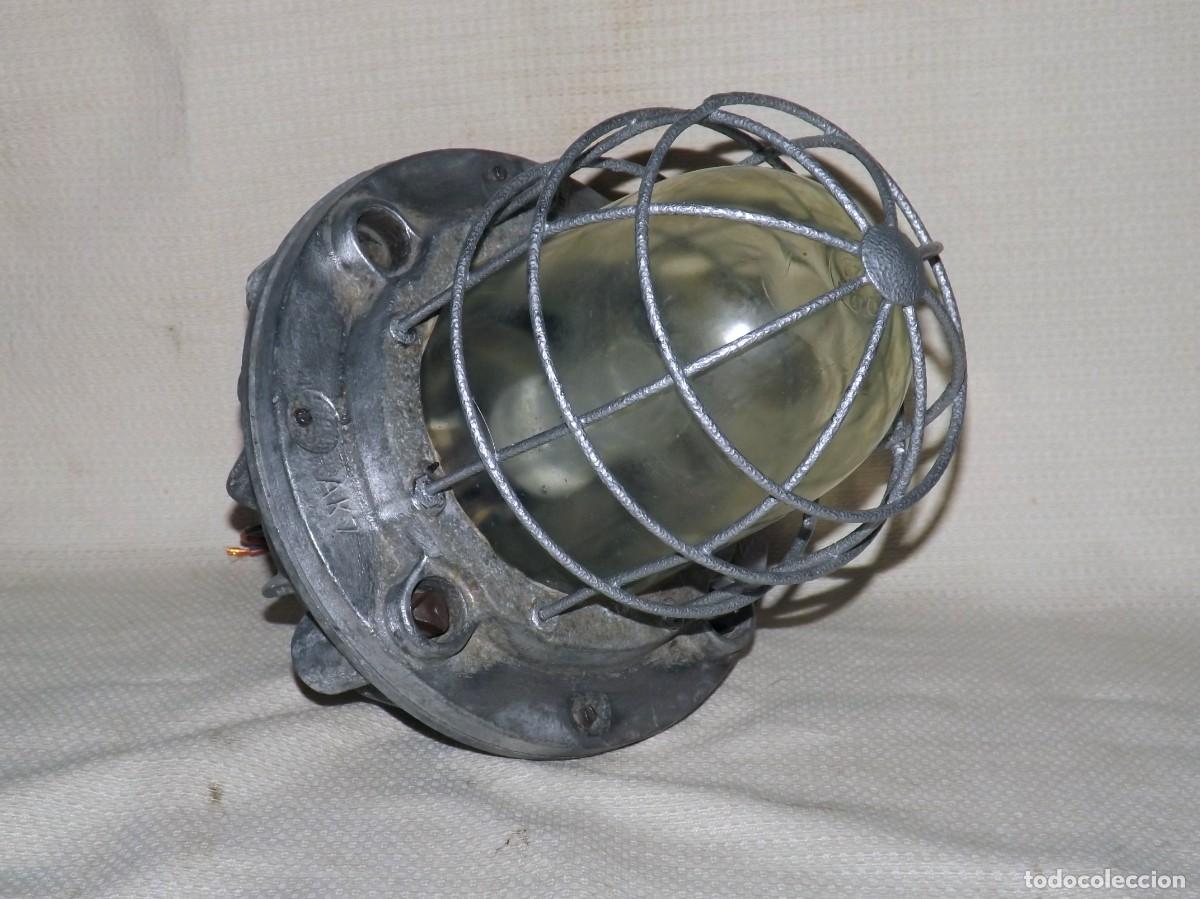 Vintage: LAMPARA, FAROL INDUSTRIAL TIPO BUNKER O BARCO - Foto 6