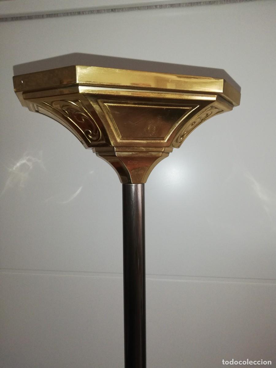 Vintage: Lampara de pie en bronce, luz halogena - Foto 2