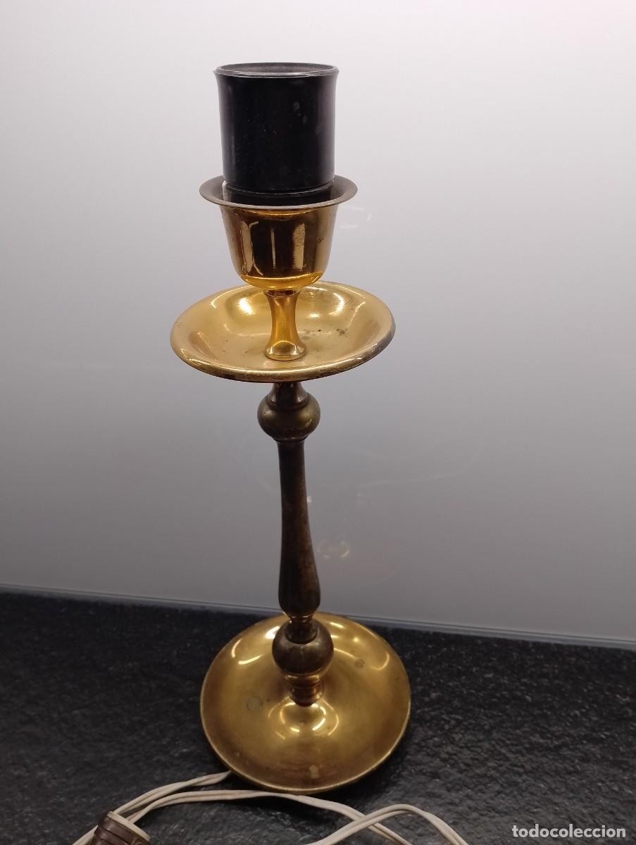 Vintage: L&aacute;mpara de sobremesa de bronce y lat&oacute;n - Foto 1