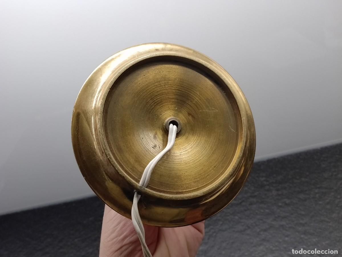 Vintage: L&aacute;mpara de sobremesa de bronce y lat&oacute;n - Foto 6