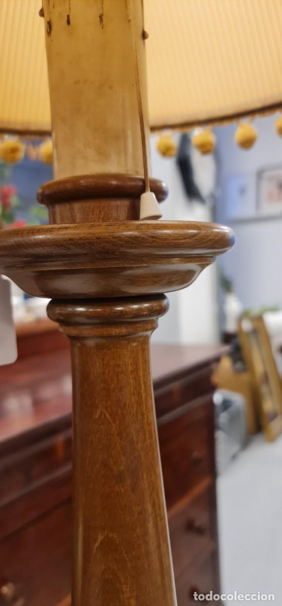 Vintage: Lampara de pie de madera - Foto 6