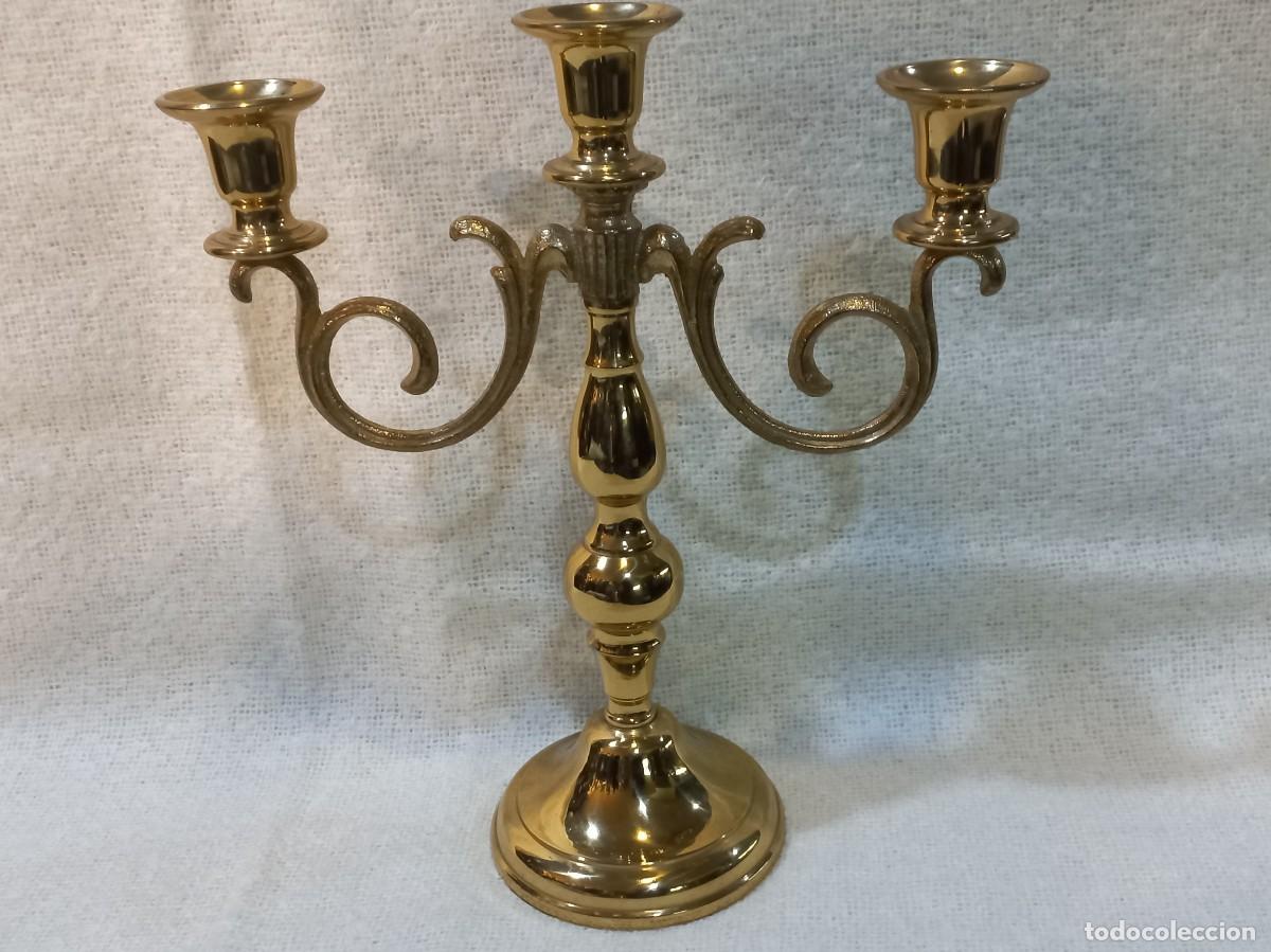 Vintage: CANDELABRO DORADO (lat&oacute;n) tres velas - Foto 1