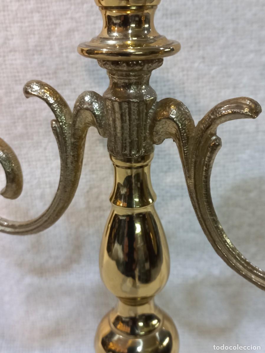 Vintage: CANDELABRO DORADO (lat&oacute;n) tres velas - Foto 4