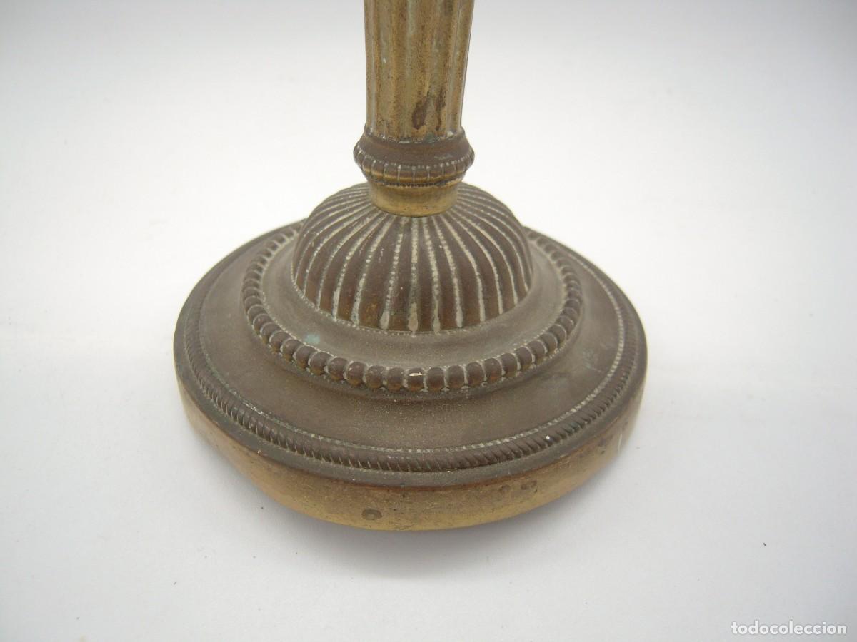 Vintage: candelabro de bronce o laton - Foto 2