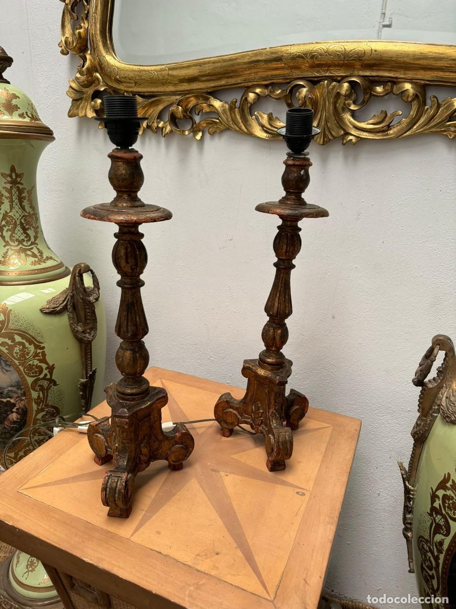 Vintage: Pareja de candelabros de madera convertidos en l&aacute;mpara - Foto 4