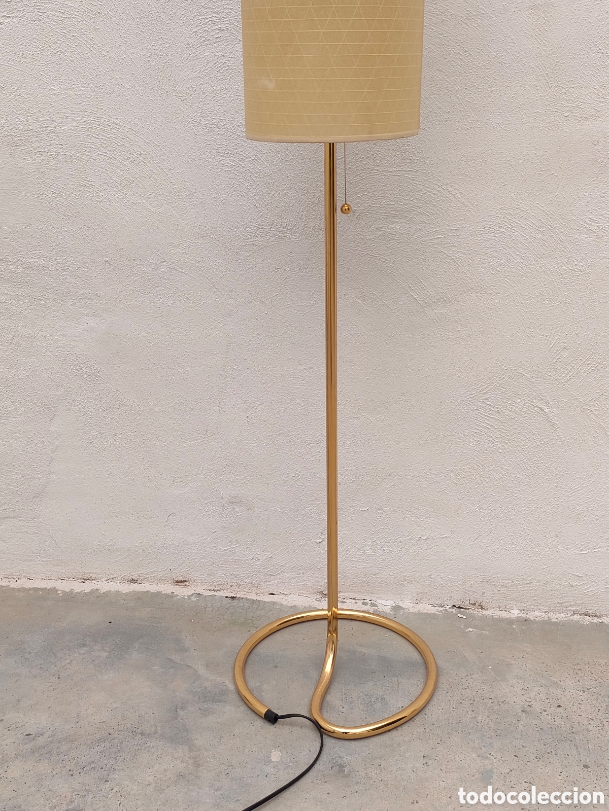 Vintage: Lampara de pie dorada estilo vintage - Foto 7