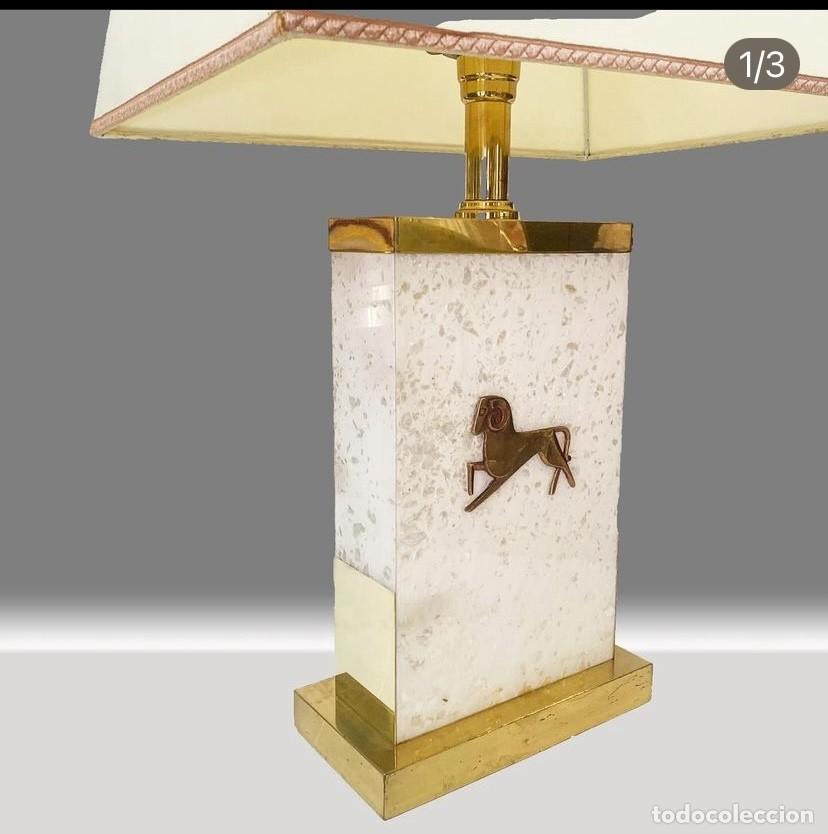 Vintage: LAMPARA DE MESA DE LATON Y PERPEX , FRANCIA 1970 - Foto 2
