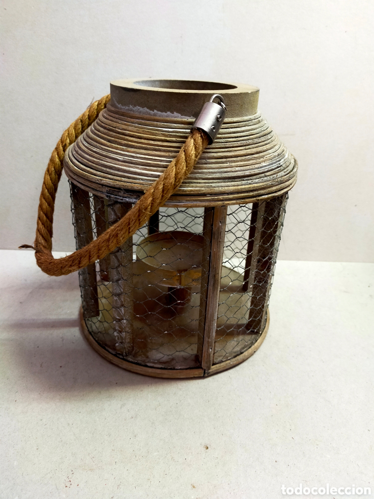 Vintage: LAMPARA FAROL EN MADERA, MALLA Y CUERDA. - Foto 7