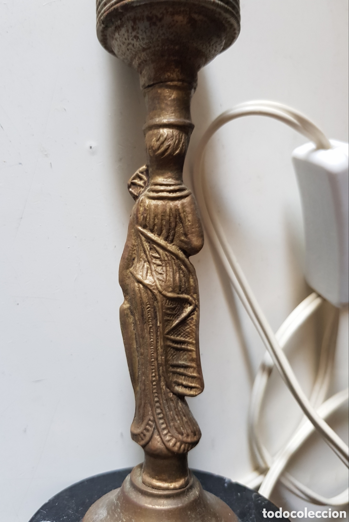 Vintage: Peque&ntilde;a l&aacute;mpara de bronce para sobremesa. - Foto 11