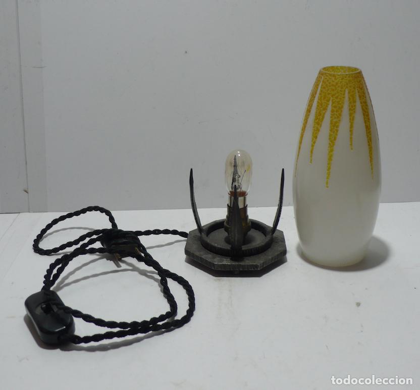 Vintage: PEQUE&Ntilde;A LAMPARA DE MESA - Foto 2