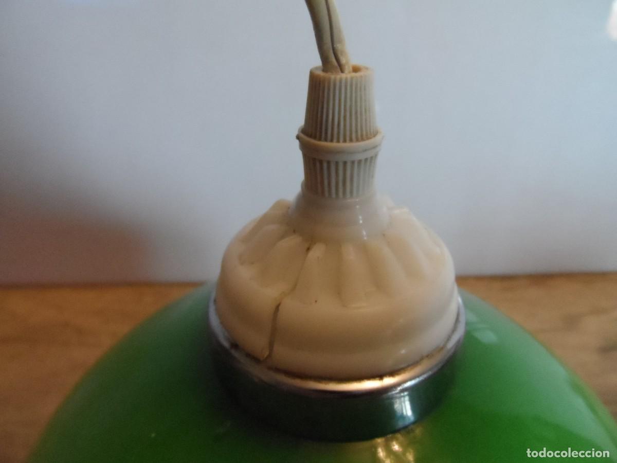 Vintage: LAMPARA DE DE TECHO DE OPALINA VERDE A&Ntilde;OS 60-70 - Foto 2