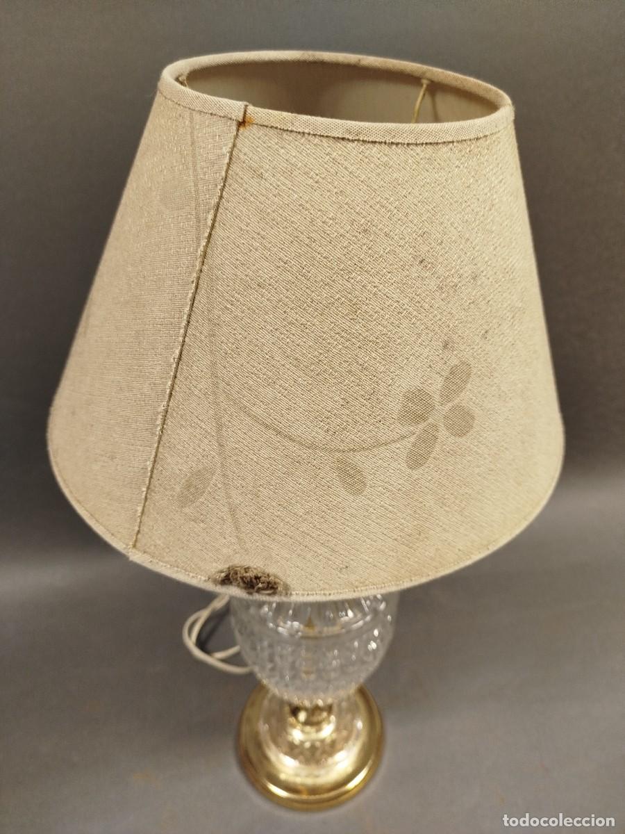 Vintage: LAMPARA DE SOBREMESA DE CRISTAL Y LATON - Foto 3