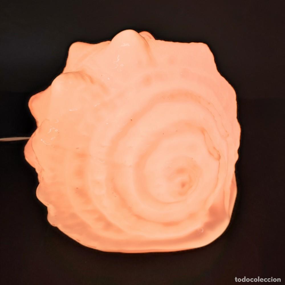 Vintage: Lampada da tavolo Shell a conchiglia rosa e bianca Mazzega - Foto 7