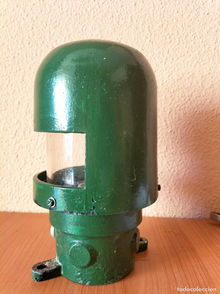 Vintage: Farol suelo jard&iacute;n antiguo - Foto 3