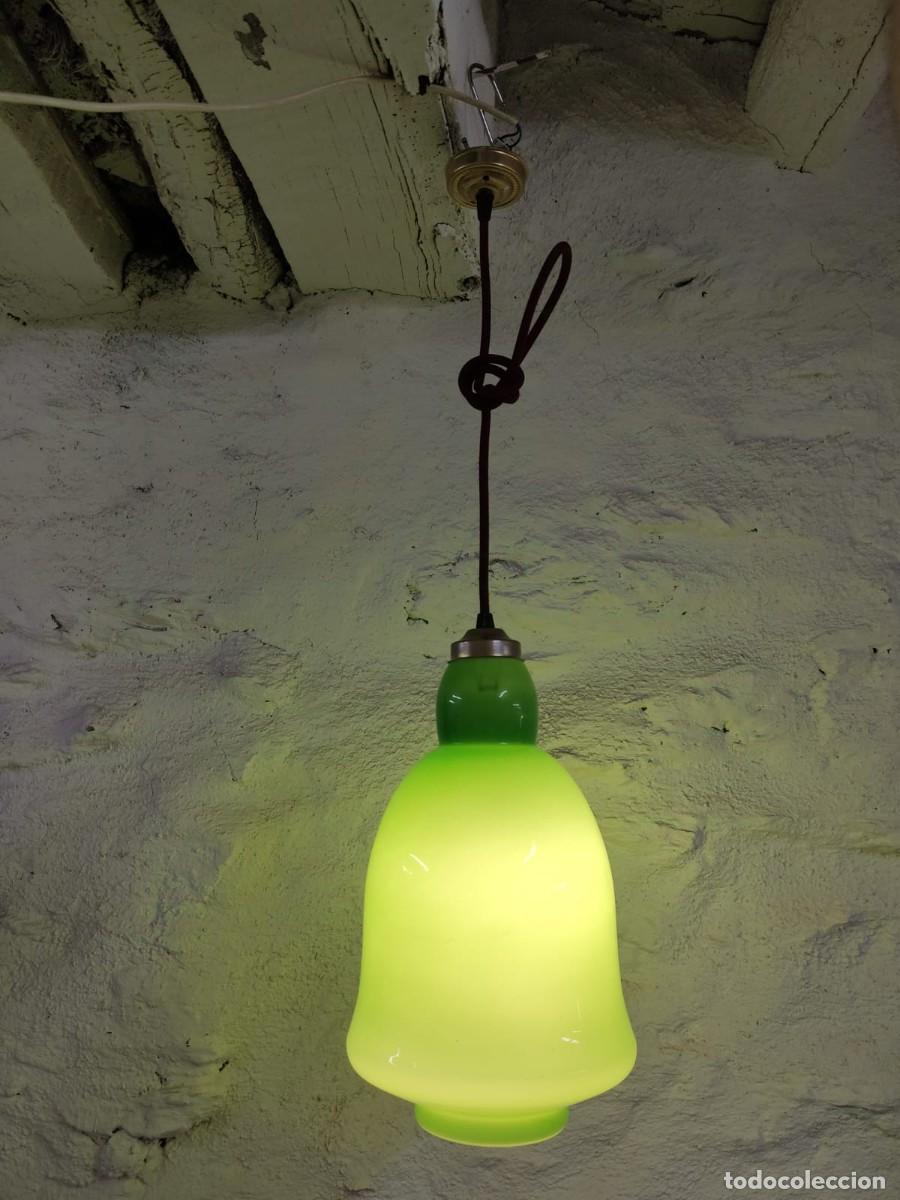 Vintage: L&aacute;mpara techo cristal opalina verde - Foto 4