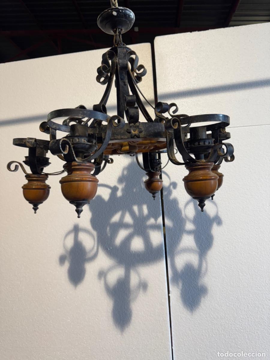 Vintage: LAMPARA DE TECHO EN FORJA Y MADERA - Foto 3