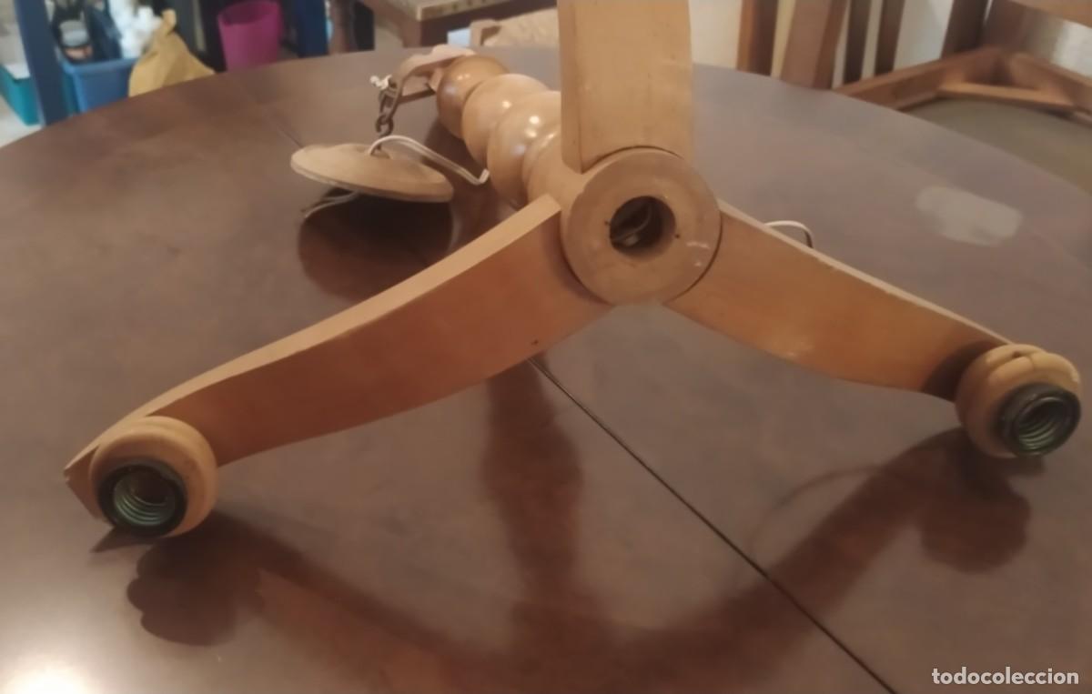 Vintage: Lampara de madera a&ntilde;os 50-60 - Foto 5