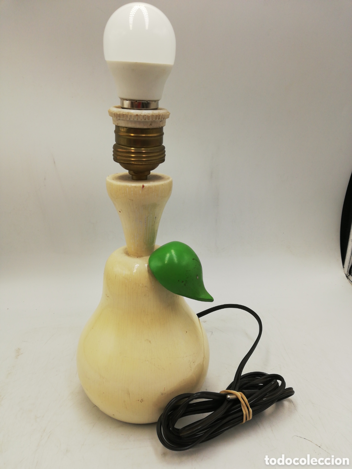 Vintage: L&aacute;mpara de Sobremesa en Madera. - Foto 2