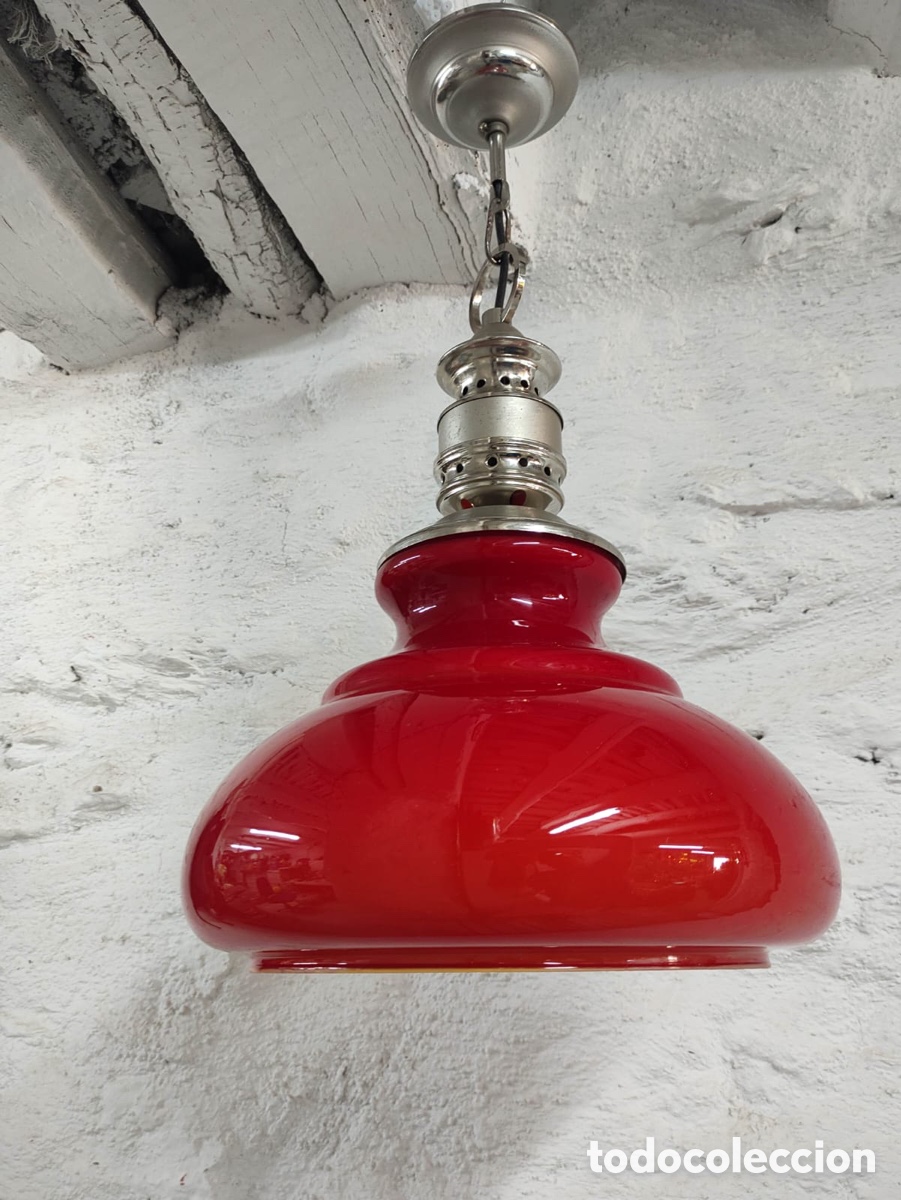 Vintage: L&aacute;mpara opalina color rojo - Foto 1
