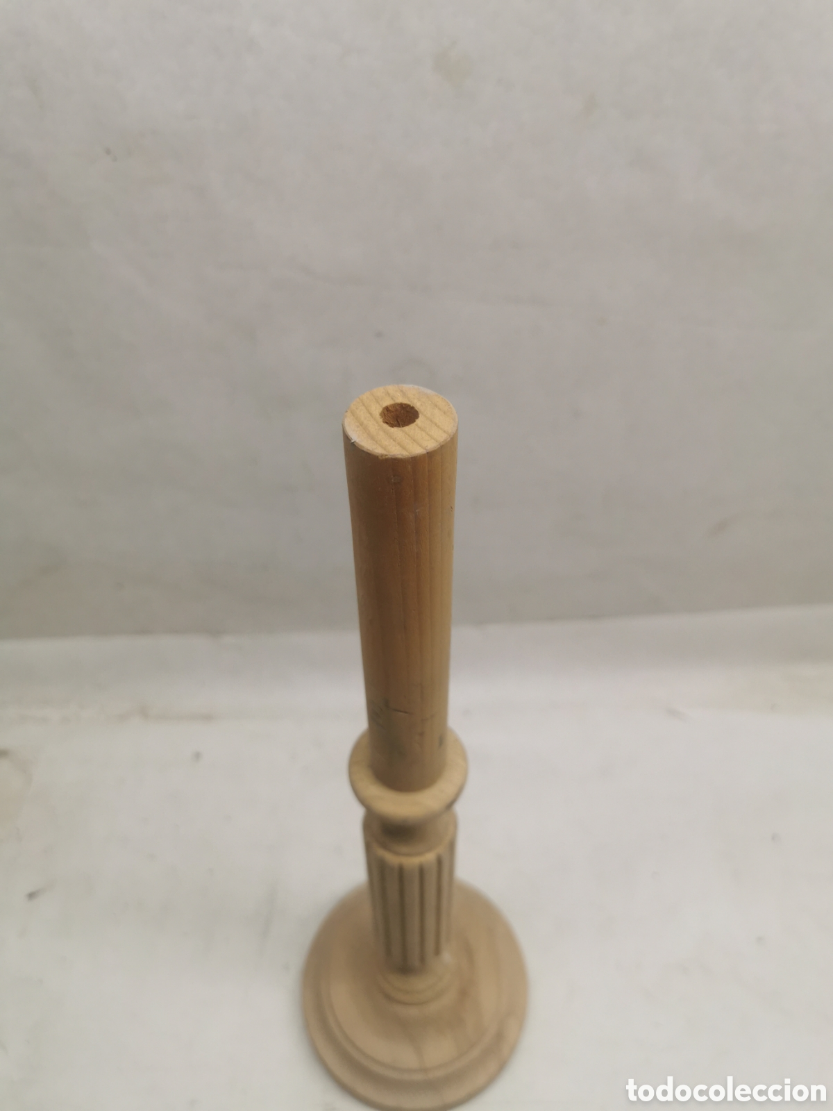 Vintage: Pie l&aacute;mpara de madera - Foto 3