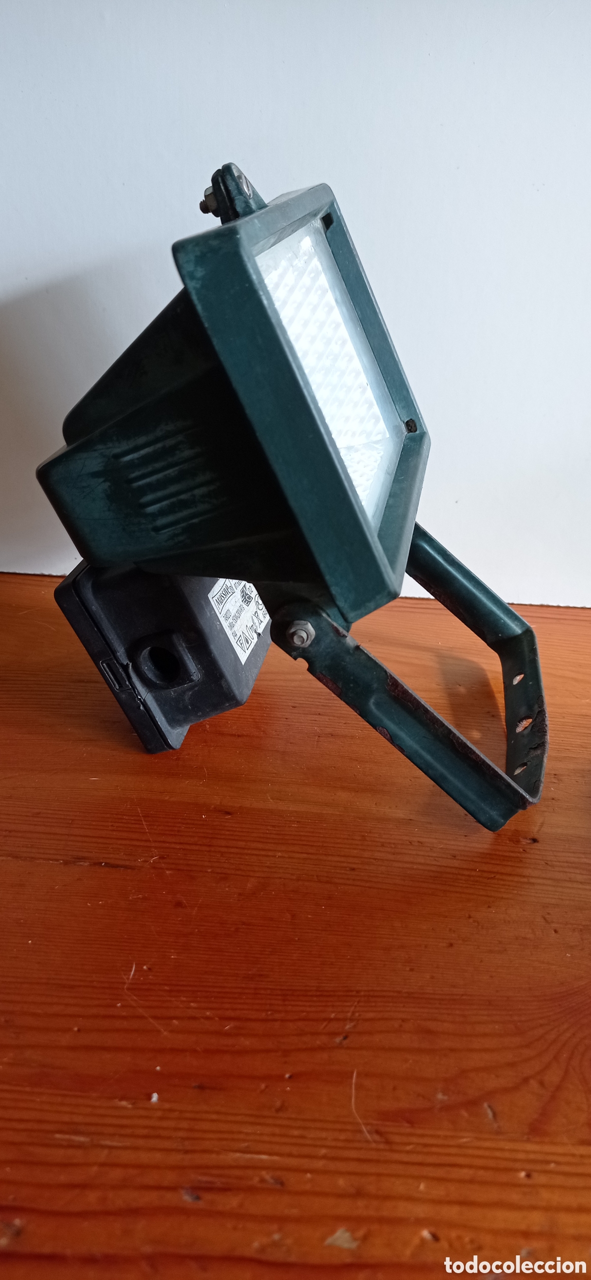 Vintage: FOCO / PARA EXTERIOR / MARCA MASSIVE - 150 W / COMPLETO - Foto 2