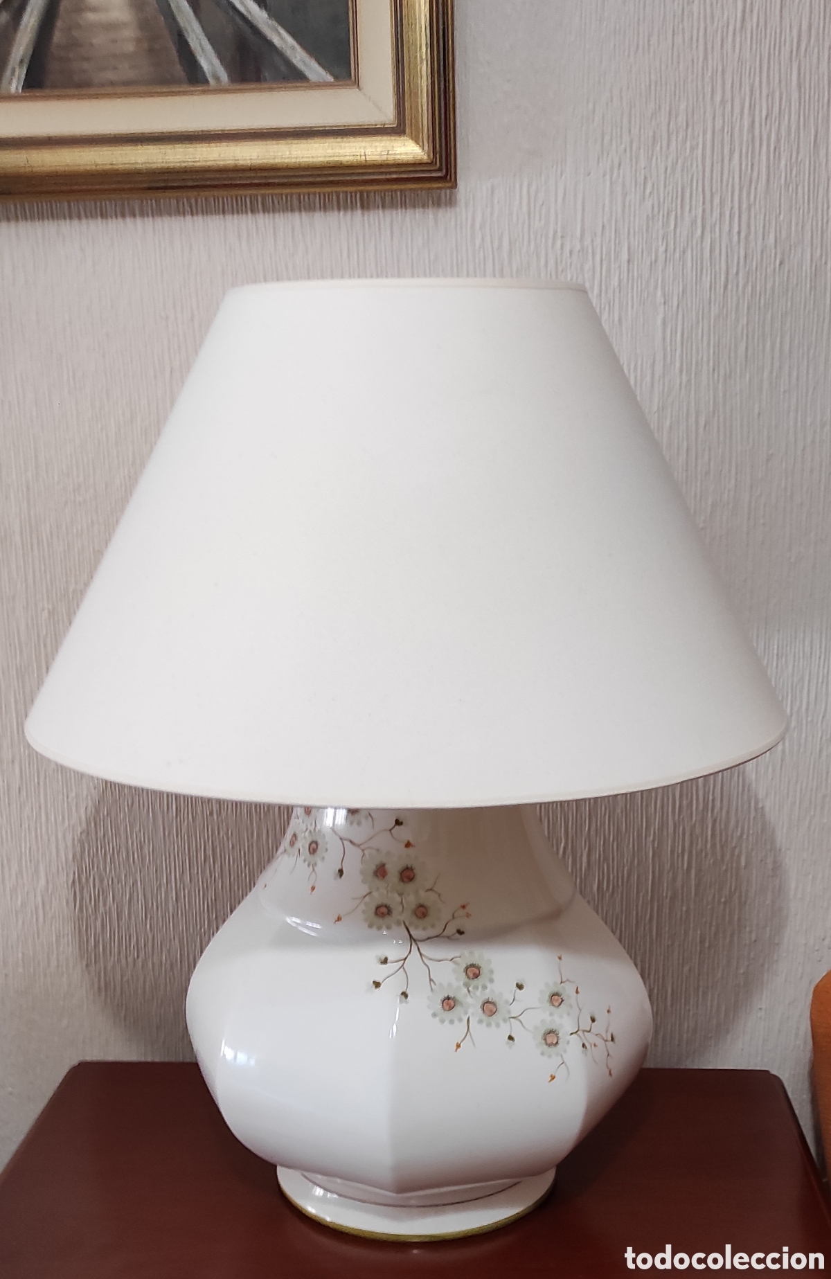 Vintage: L&aacute;mpara de porcelana y tulipa - Foto 1