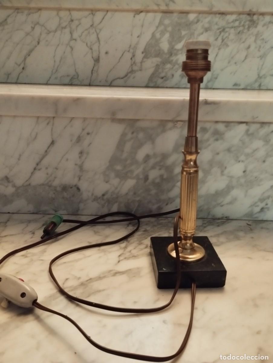 Vintage: O83. Pie l&aacute;mpara, base m&aacute;rmol - Foto 1