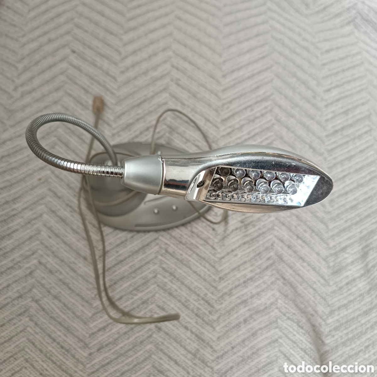Vintage: Lampara con clema para conectarla en el tel&eacute;fono - Foto 3