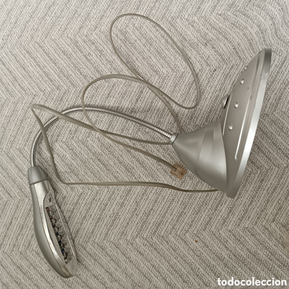 Vintage: Lampara con clema para conectarla en el tel&eacute;fono - Foto 1
