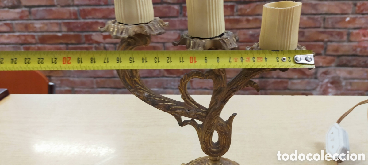 Vintage: 2 candelabros bronce, antiguos - Foto 4