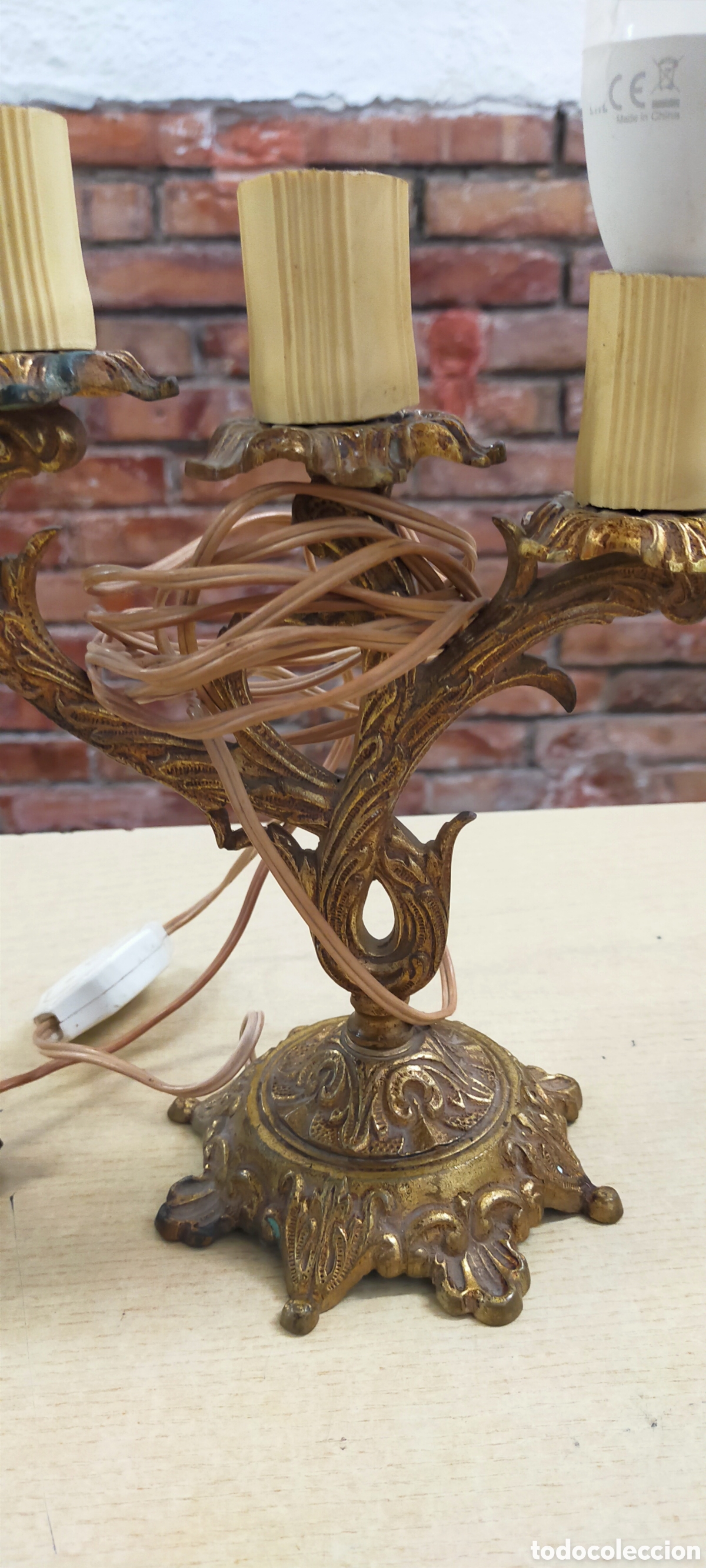 Vintage: 2 candelabros bronce, antiguos - Foto 7