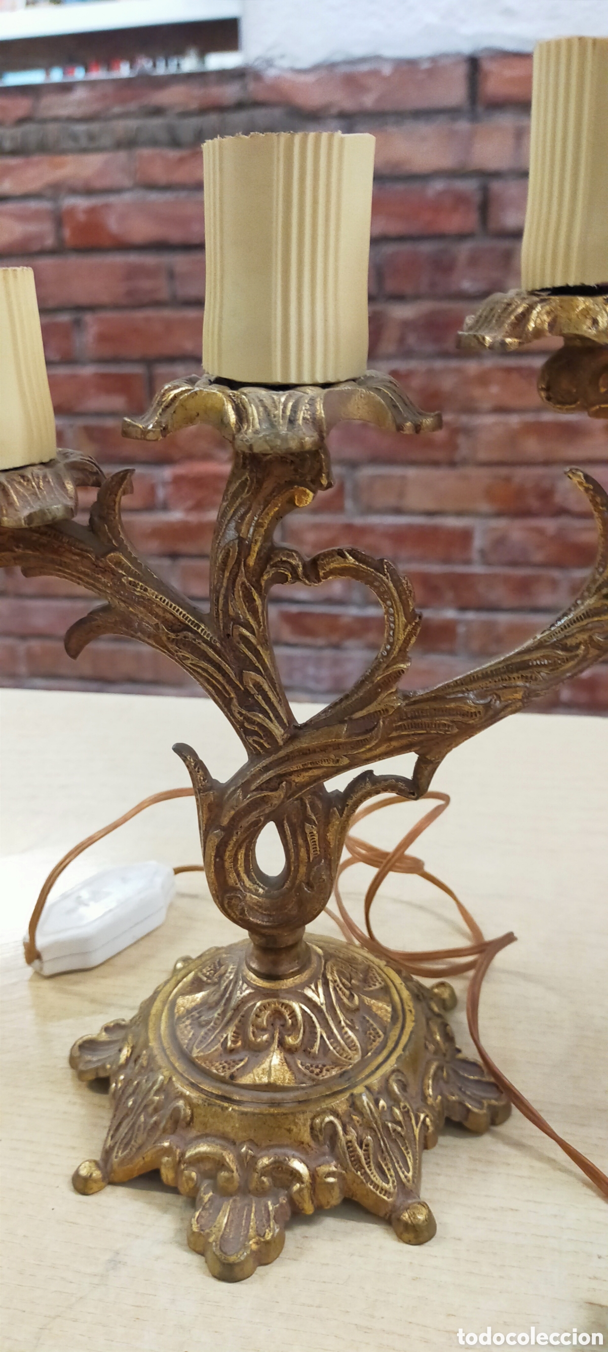 Vintage: 2 candelabros bronce, antiguos - Foto 10