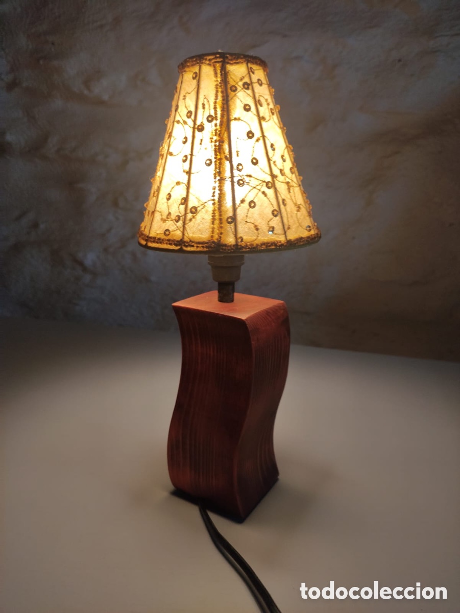 Vintage: L&aacute;mpara de mesa con base de madera - Foto 2