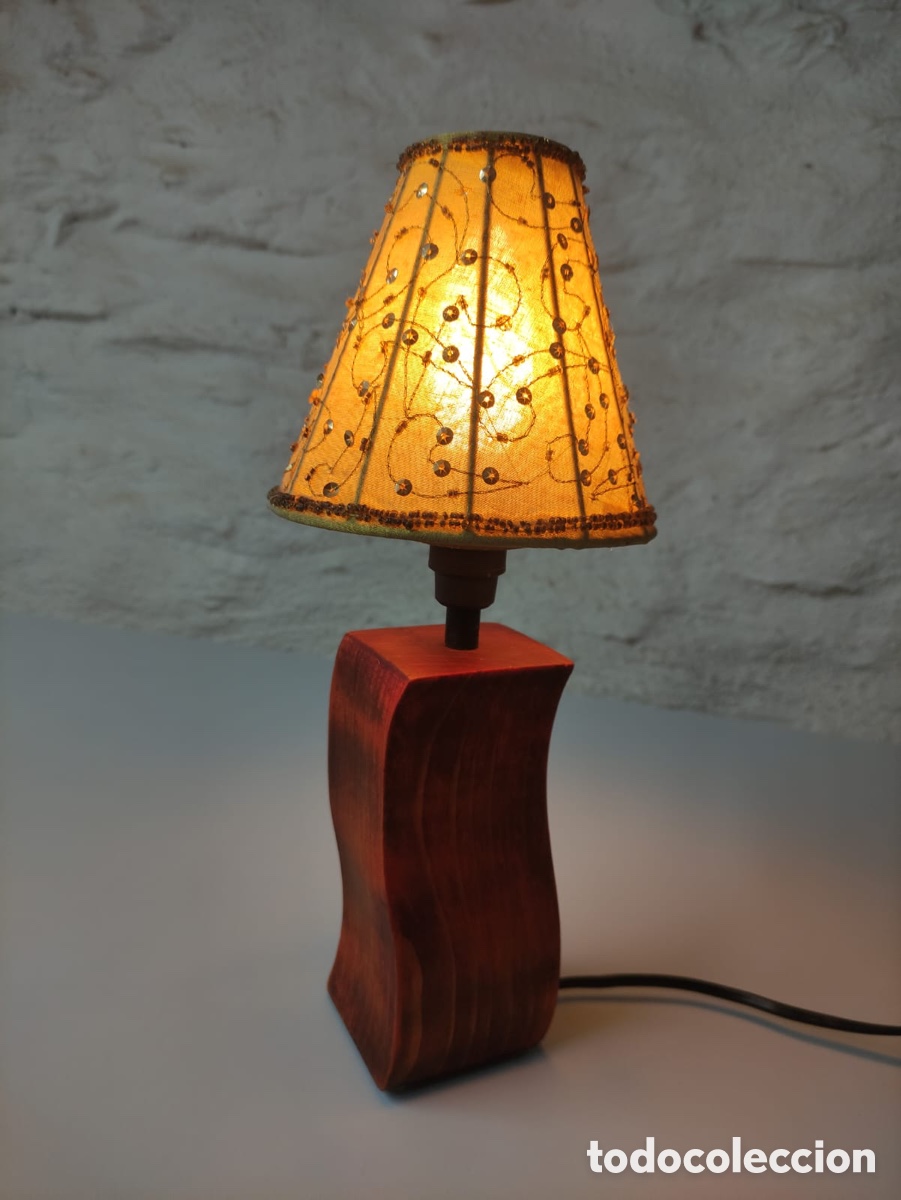 Vintage: L&aacute;mpara de mesa con base de madera - Foto 3