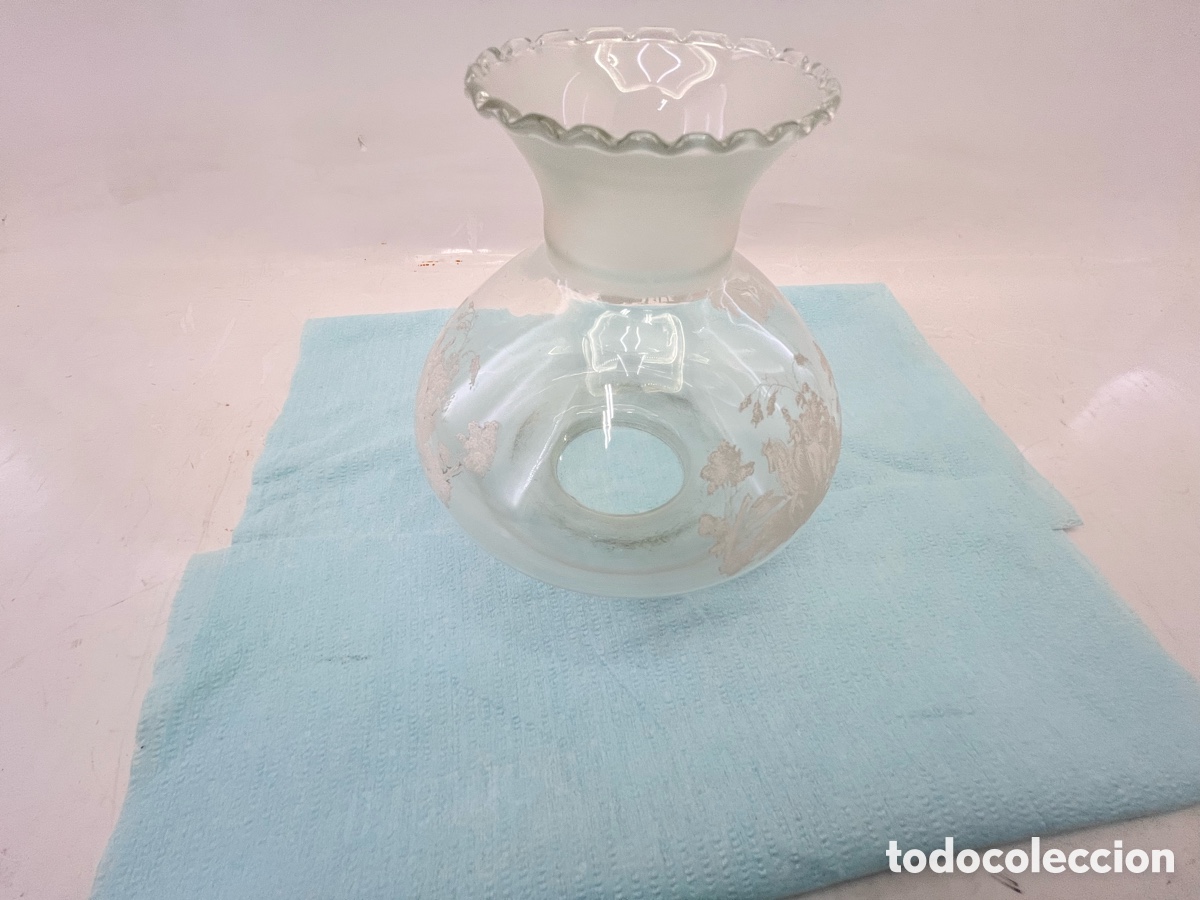 Vintage: Plaf&oacute;n transparente con 3 dibujos en blanco - Foto 1